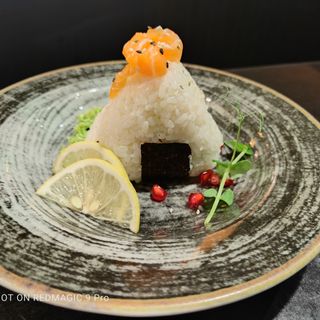 154-Onigiri Salmone