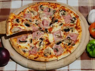 Pizza Royale