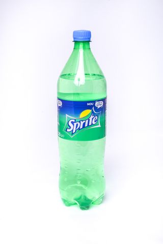 Sprite sticla medie