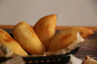 Empanada Con Queso (1 Ud.)