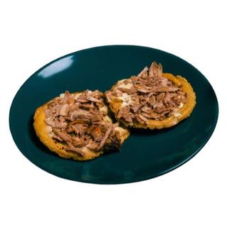 Tostones Con Carne Mechada