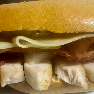 Bocadillo Trifásico De Pollo A La Plancha