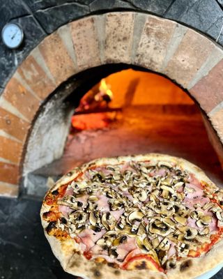 Prosciutto E Funghi