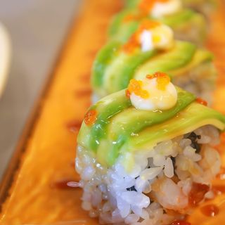 Uramaki Dragón (4 pzs.)