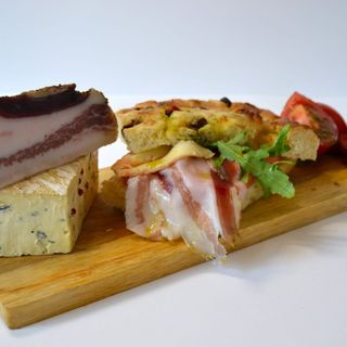 GUANCIALE & FORMAGIO 