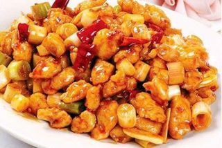 82 Курица с арахисом 宫保鸡丁 