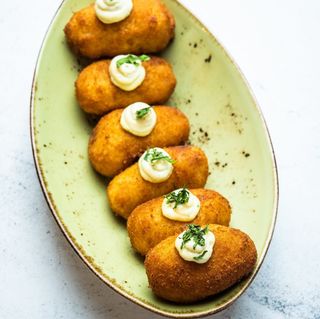 Croquetas Cremosas De Calamar Fresco