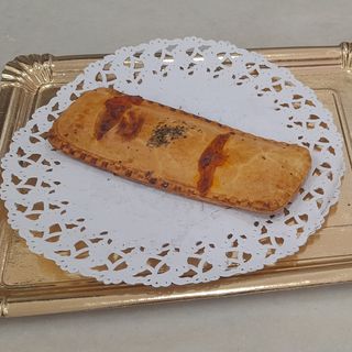 Empanadilla De Pizza Y Champiñón