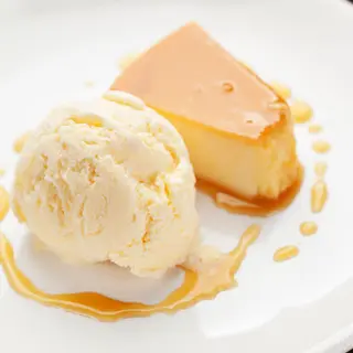 Flan Con Helado