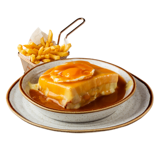 Francesinha À Cascata