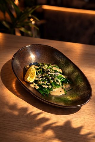 Чука хіяші з горіховим соусом