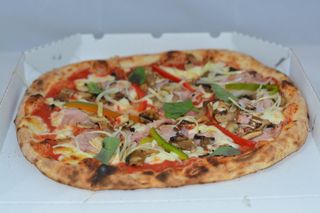 Pizza Reina (33 Cm.)