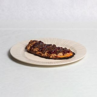 Tosta vegetal, bonito y pimientos