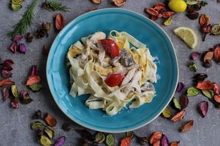 Фетучини с курицей (300 гр.)