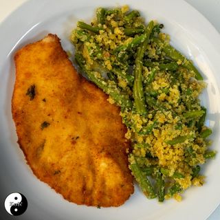 Cotoletta di pollo con contorno a scelta 