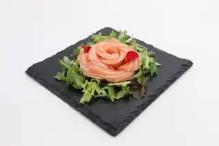 Sashimi Salmón (6 Cortes)