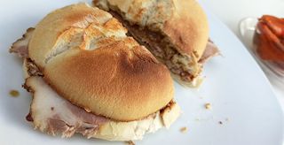 Bocadillo Con Carne Mechada