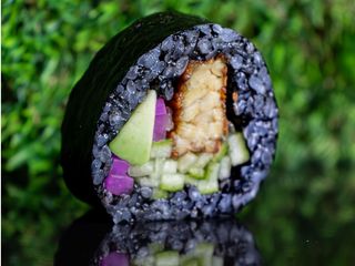 Futomaki black vege 3 / 6 szt.