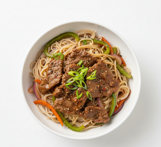 Рисова локшина з яловичиною Блек Пеппер