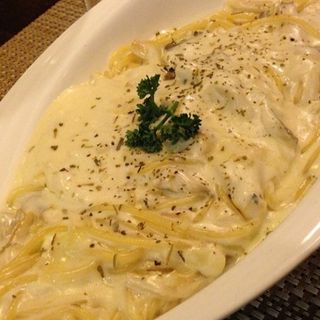 Salsa a los Cuatro Quesos 