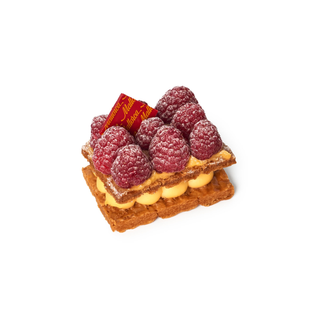 Postre de milhojas de frambuesa