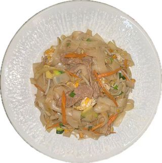 Tagliatelle di riso con manzo