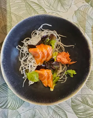 Sake Sashimi (5 Uds.)