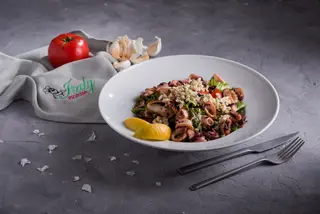 Salata sa lignjama