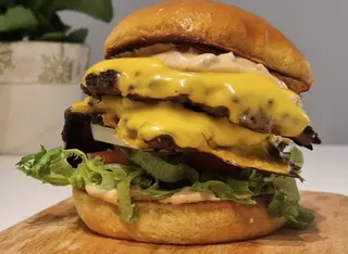 Hamburguesa NAGA SMASH DOBLE