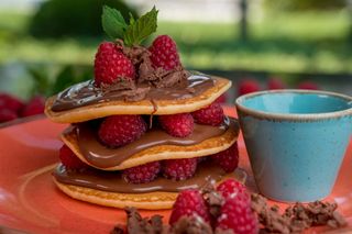 Američke palačinke sa malinom i Nutellom