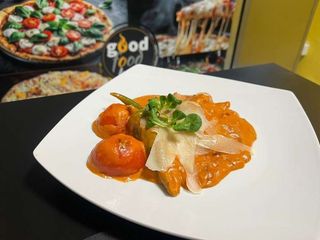 Tigaie picantă de pui