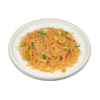 26. Fideos De Arroz con Pollo