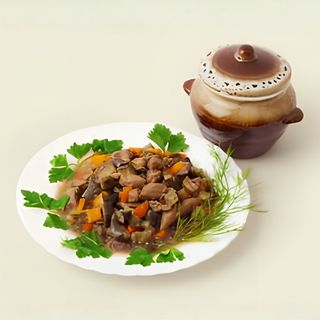 137. Свинско месо с патладжани (700гр)