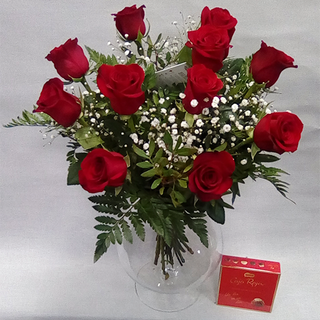 12 Rosas rojas con bombones