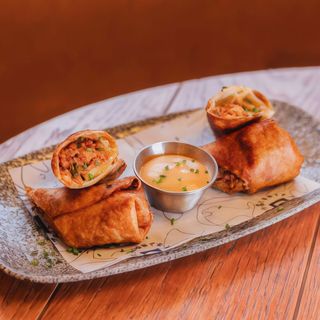 Flautas De Ternera Y Pollo