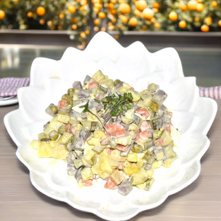 Салат "Оливье" с мясом