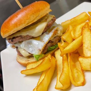 Hamburguesa doble nou