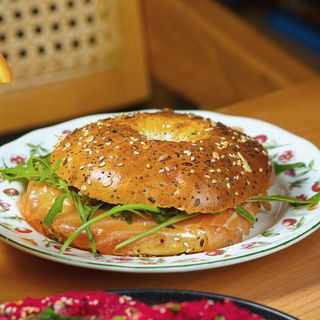 Bagel cream cheese saumon fumé