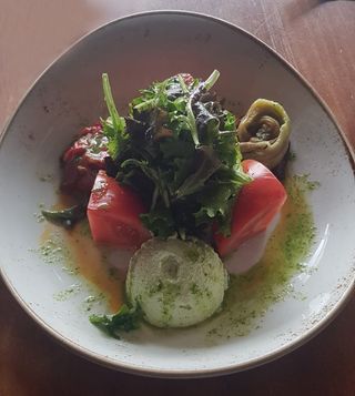 Градинска салата