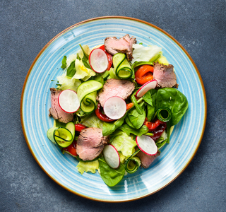 Салат з ростбіфом