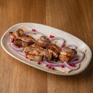 ღორის ნეკნის მწვადი (260 გრ.)