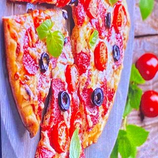 Pizza salame piccane normale