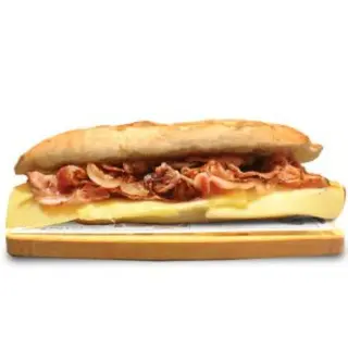 Bocadillo De Bacon Con Queso