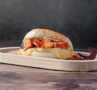 Pan Bao Pulpo (2)