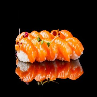 B4. BOX NIGIRI SALMONE