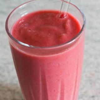 Pink lady beetroot smoothie