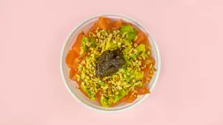 Tartare di Salmone avocado nocciole tartufo