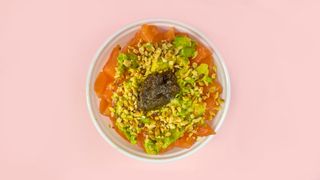 Tartare di Salmone avocado nocciole tartufo