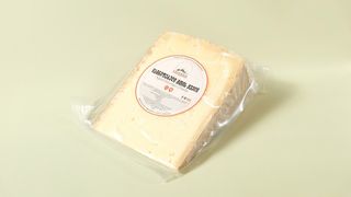 დამწიფებული მთის ყველი 12-15 თვის