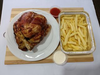 Pollo Asado con Patatas fritas 